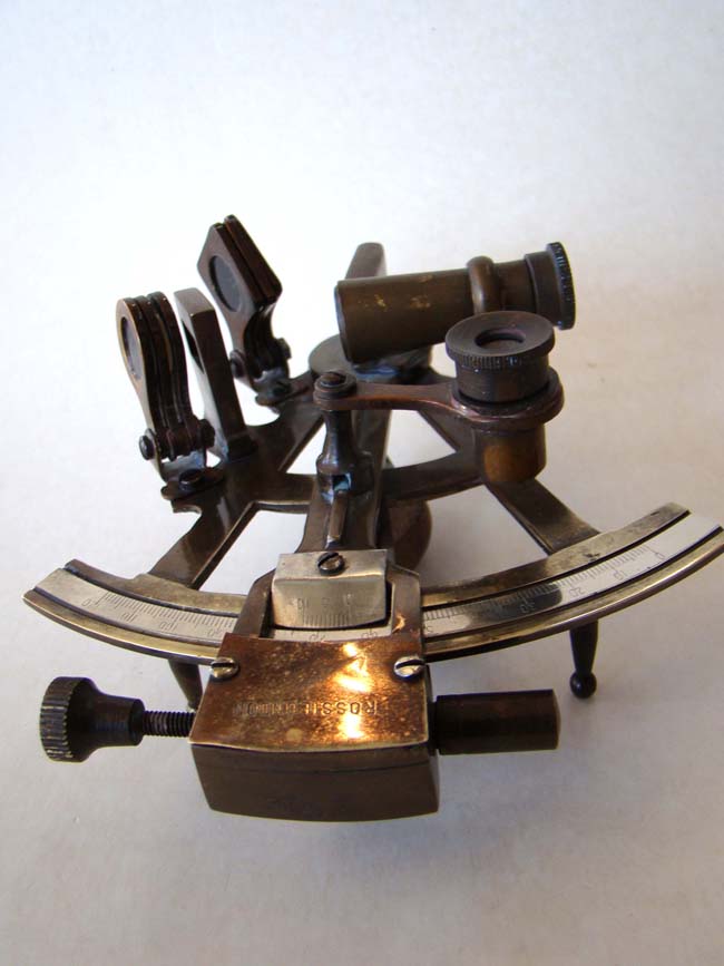 A late 19th or early 20th century brass framed QUARTER SIZE sextant by Ross of London — image 2